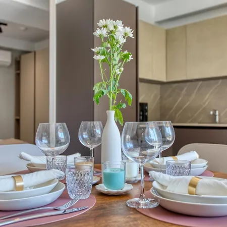 Stunning Heart Of St Julians Sleeps 5 * St Paul's Bay