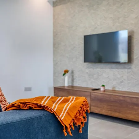 Stunning Heart Of St Julians Sleeps 5 Апартаменты Сент-Полс-Бей