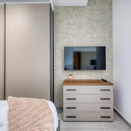 Stunning Heart Of St Julians Sleeps 5 Appartement *