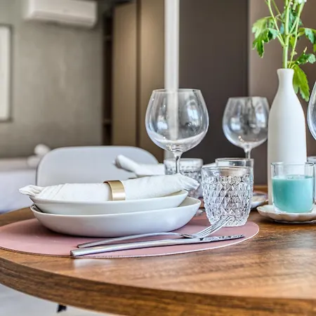 Stunning Heart Of St Julians Sleeps 5 *