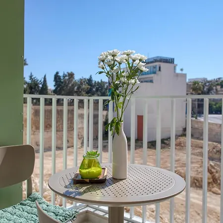 Apartament Stunning Heart Of St Julians Sleeps 5 *